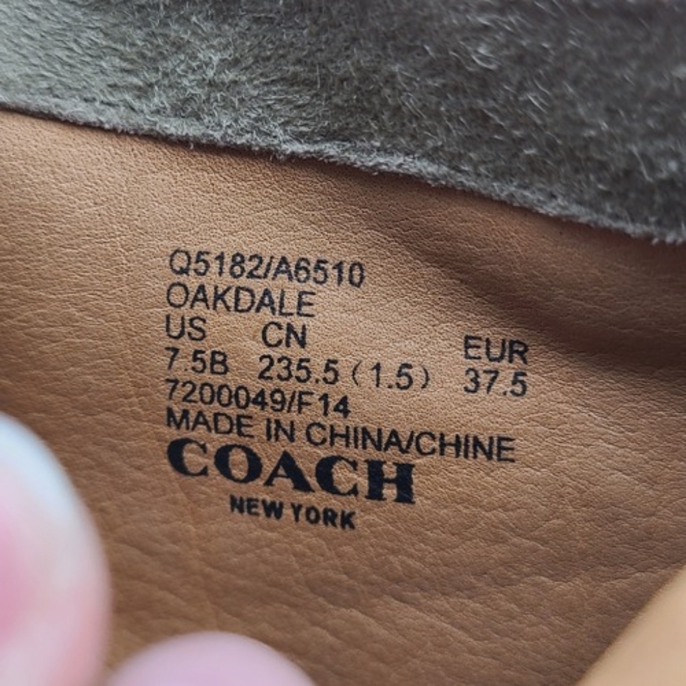 Coach Oakdale Wedge Booties Size 7.5 Tan Suede Zipper Pointed Toe - Picture 13 of 16